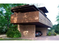 FLW inspired house.jpg