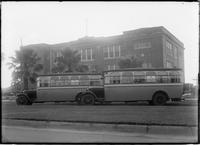 school_buses_circa_1910.jpg